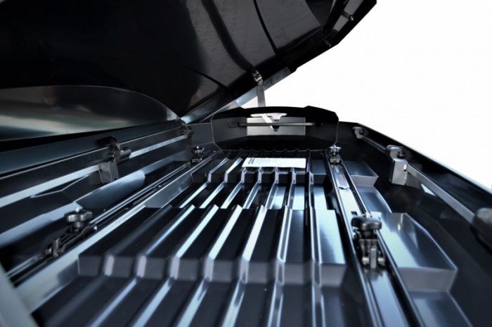 Náhľad produktu - Strešný box NORTHLINE Tirol 420 Wing carbon