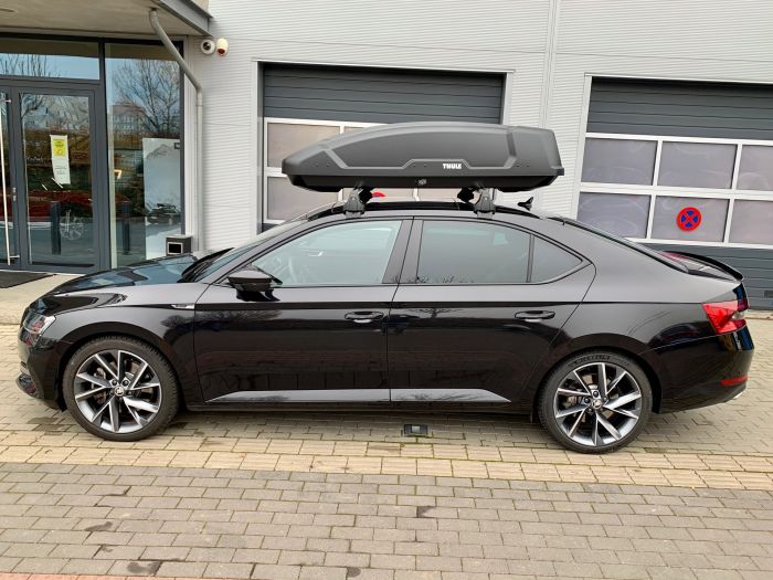 Náhľad produktu - Strešný box Thule Force XT L Aeroskin čierny