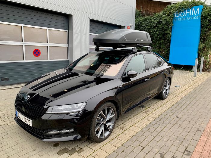 Náhľad produktu - Strešný box Thule Force XT L Aeroskin čierny