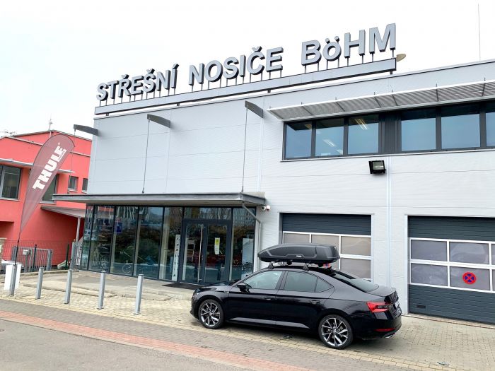 Náhľad produktu - Strešný box Thule Force XT L Aeroskin čierny