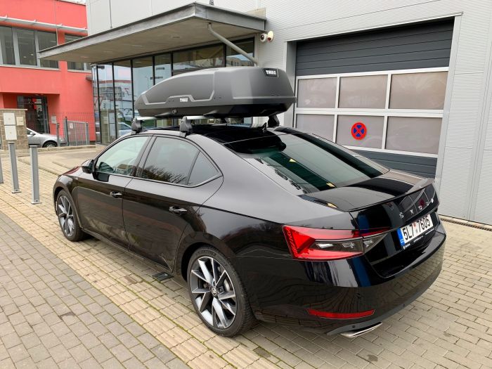 Náhľad produktu - Strešný box Thule Force XT L Aeroskin čierny