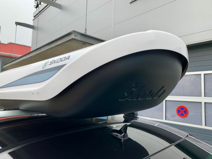 Náhľad produktu - Škoda originál strešný box - Biely