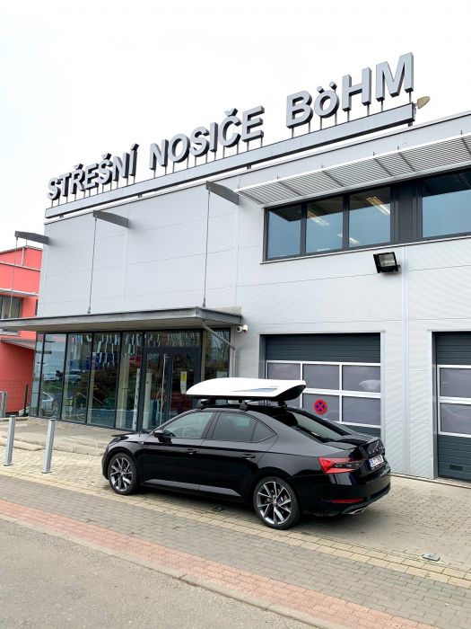 Náhľad produktu - Škoda originál strešný box - Biely