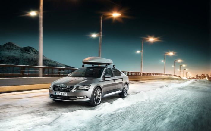 Náhľad produktu - Škoda originál strešný box - Strieborná