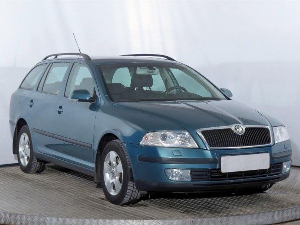 Náhľad produktu - Pozdĺžny strešný nosič Škoda Octavia II Combi ORIGINÁL