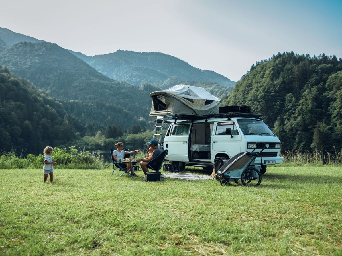 Náhľad produktu - Thule Caprock strešná platforma XXL