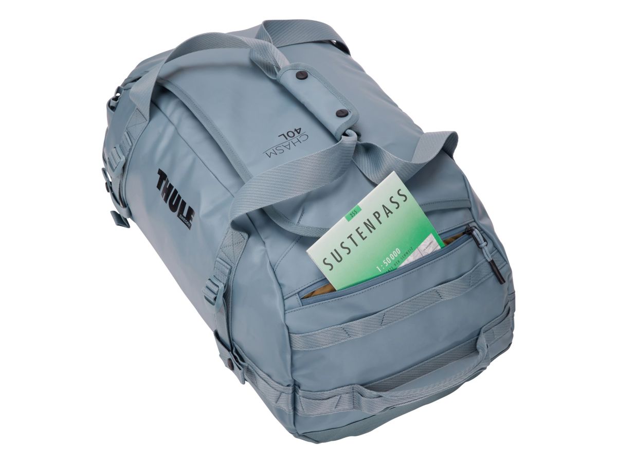 Náhľad produktu - Thule Chasm športová taška 40 l TDSD302 - Pond Gray