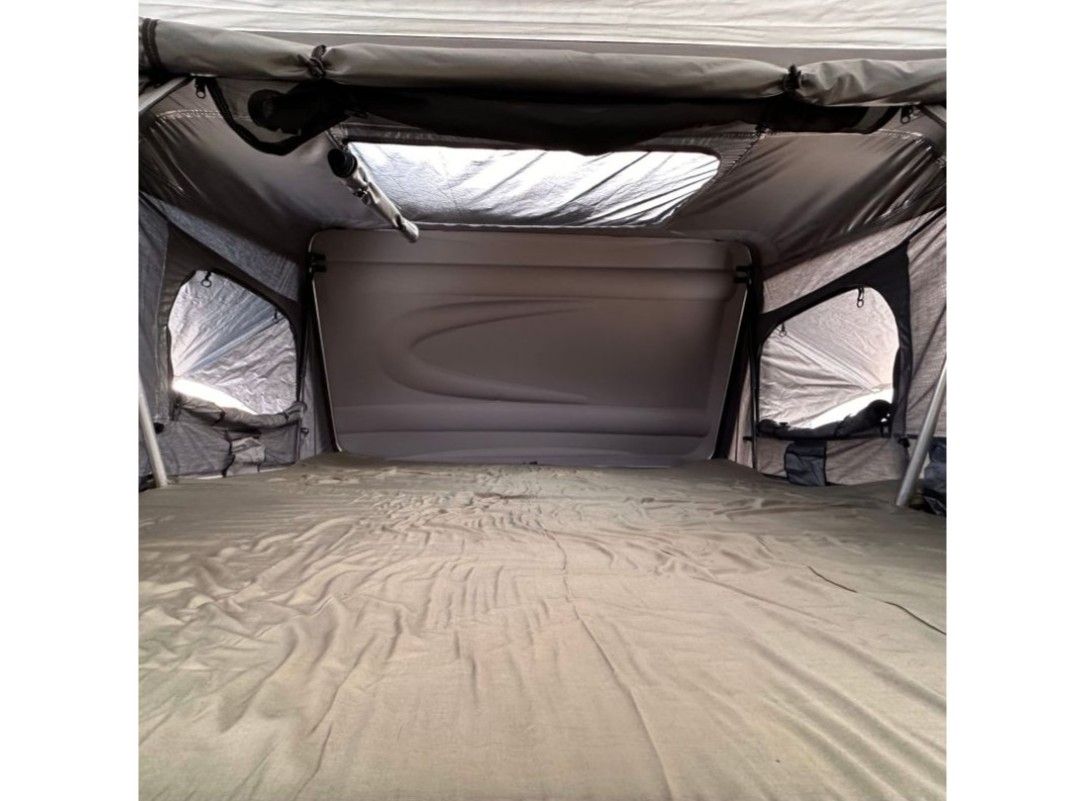 Náhľad produktu - Autostan Aroso Odenwald pre 4 osoby - s ABS škrupinou / šedý